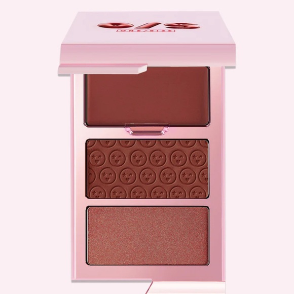 ⚡️💕ONE/SIZE Cheek Clapper 3D Blush Trio Rich Betch - Picture 2 of 12